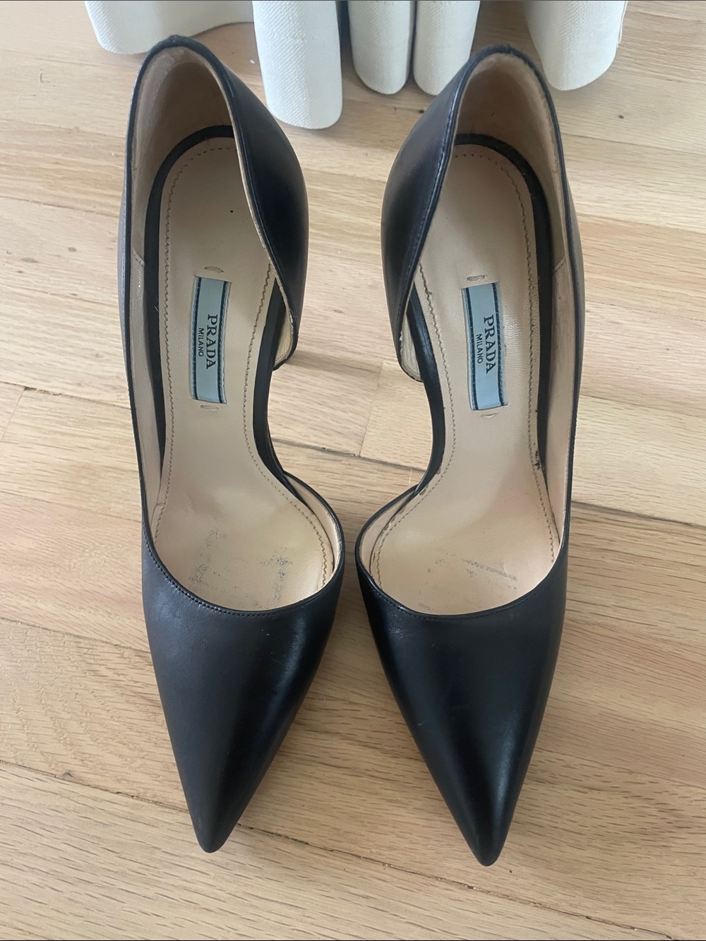Prada Pumps 36.5 US Leather Black
Pointed Toe Stiletto Heel- Authentic - Picture 5 of 8